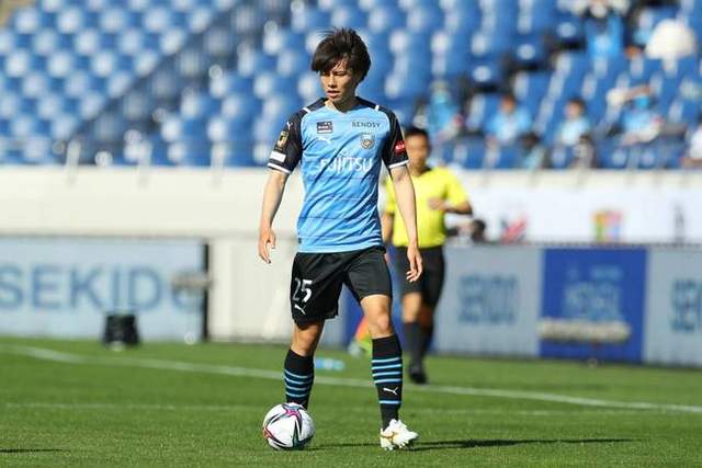 米切尔称赞阿伦和莫布里主导内线表现